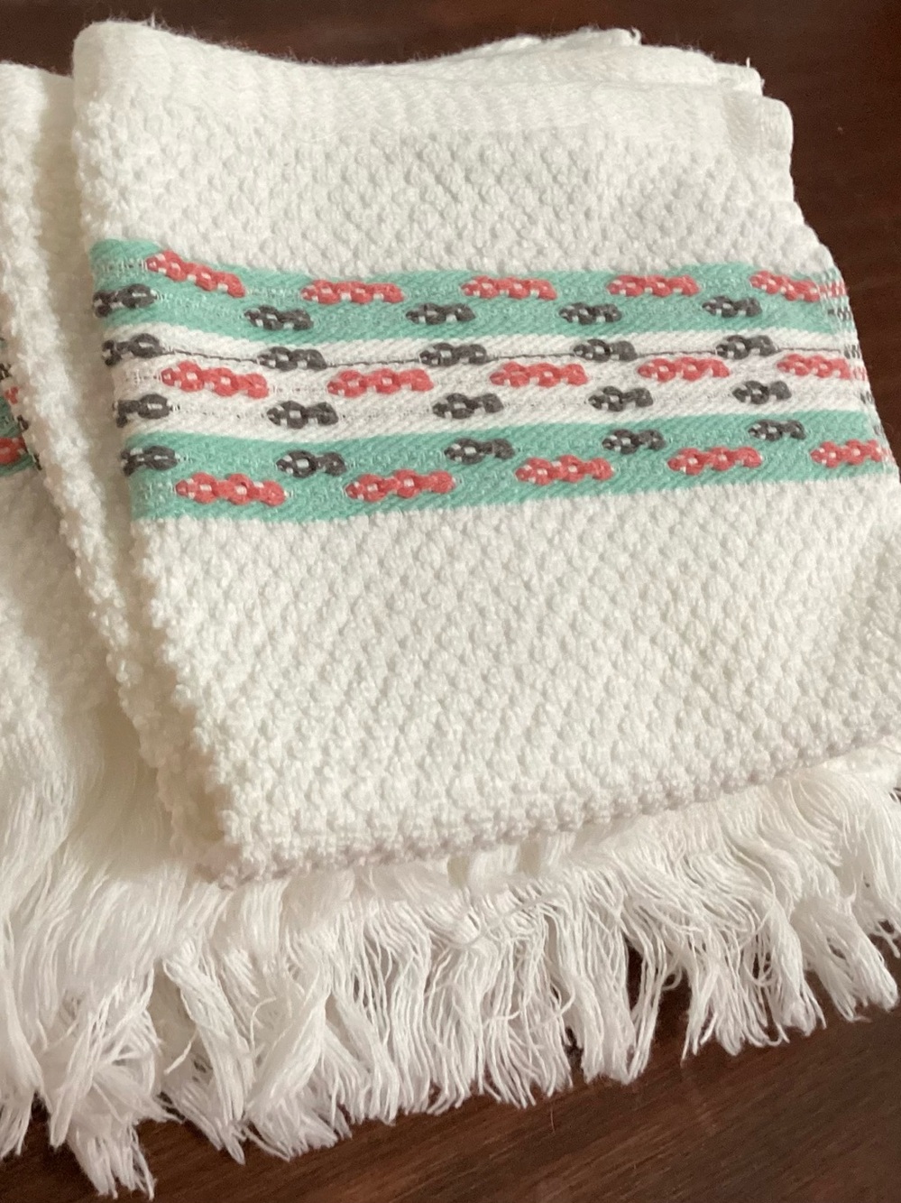 2 Off-white hand towel and 2 face towels set